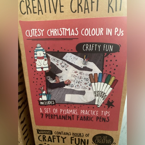 Selfie Holidays Christmas Color in Pajamas(NIB) - Picture 3 of 6